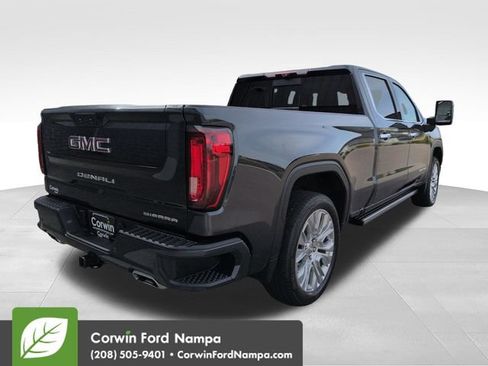 Used 2022 GMC Sierra 1500 Denali w/ Denali Reserve Package AWD/4WD image 3