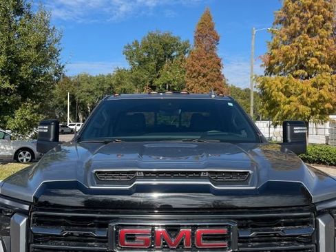 Used 2025 GMC Sierra 2500 AT4 w/ AT4 Premium Plus Package image 6