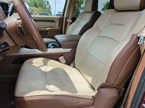 Used 2022 RAM 2500 Laramie AWD/4WD image 16