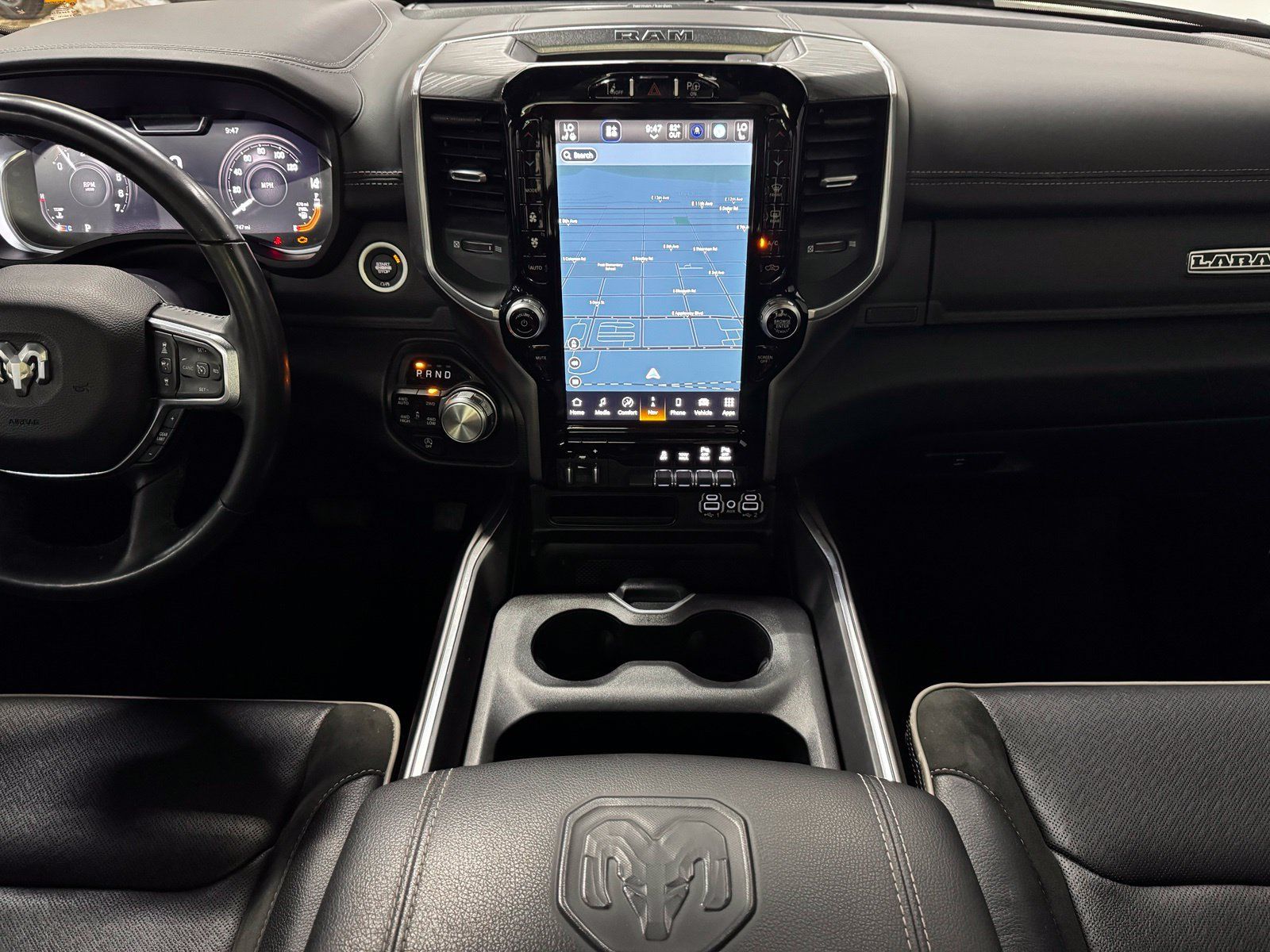 Used 2023 RAM 1500 Laramie AWD/4WD image 19