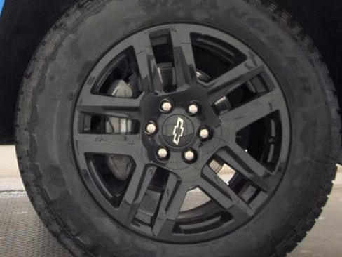 Used 2024 Chevrolet Silverado 1500 Custom AWD/4WD image 6