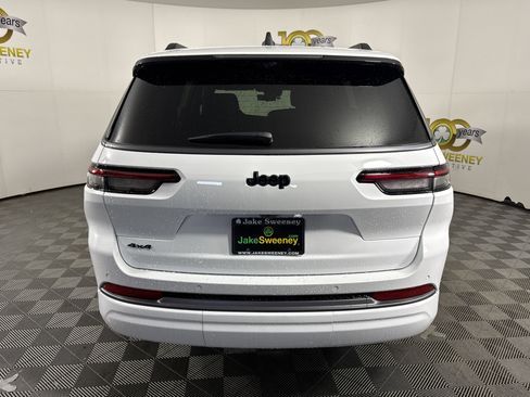 New 2026 Jeep Grand Cherokee L Limited AWD/4WD image 7