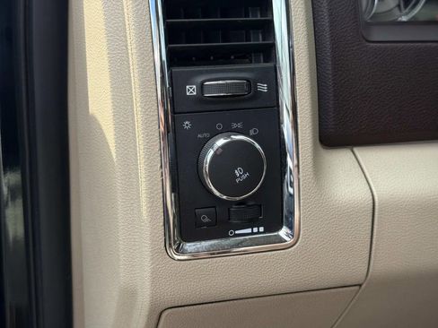 Used 2014 RAM 1500 Laramie Longhorn AWD/4WD image 25