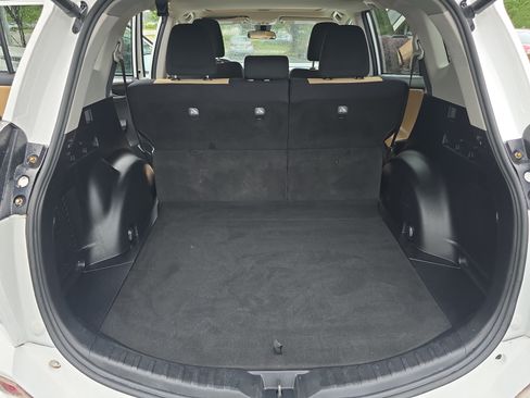 Used 2016 Toyota RAV4 XLE w/ Convenience Package FWD image 10