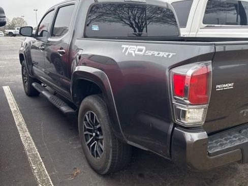 Used 2021 Toyota Tacoma TRD Sport w/ Technology Package image 4