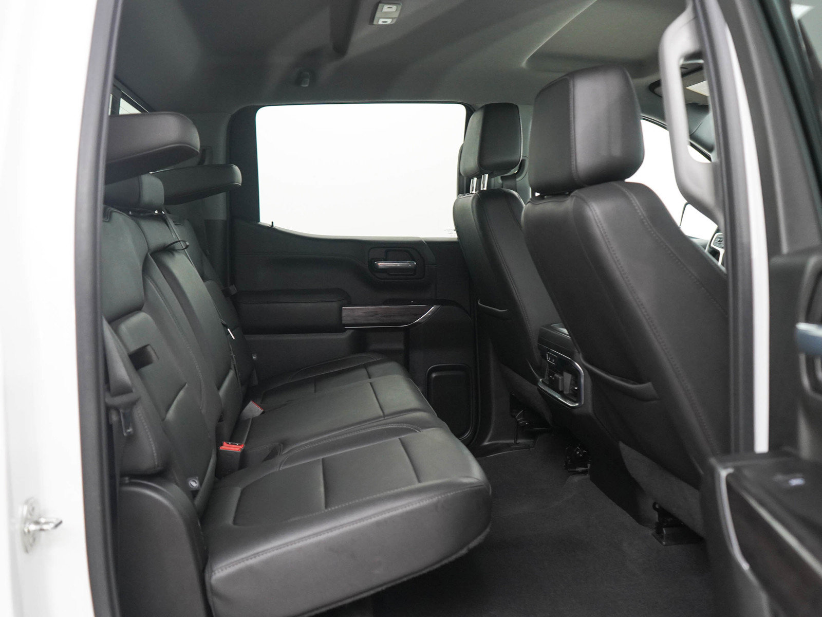 Used 2021 Chevrolet Silverado 1500 LTZ w/ Technology Package AWD/4WD image 12