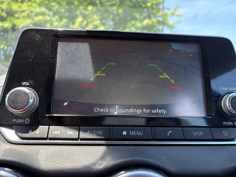 Used 2025 Nissan Sentra S w/ Trunk Package FWD image 18