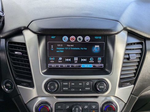 Used 2017 GMC Yukon XL SLT image 28