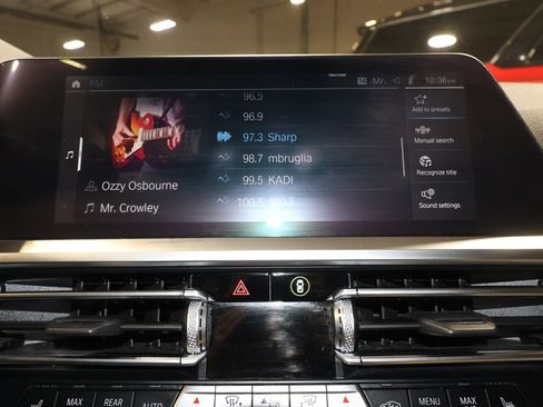 Used 2022 BMW 330e xDrive w/ Convenience Package image 12