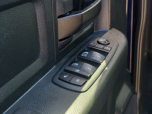 Used 2018 RAM 1500 Express w/ Express Value Package image 13