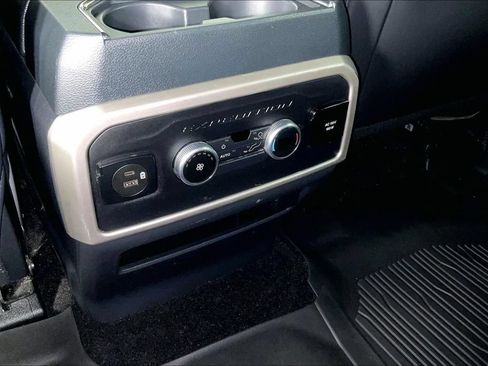 Used 2022 Ford Expedition XLT RWD image 29
