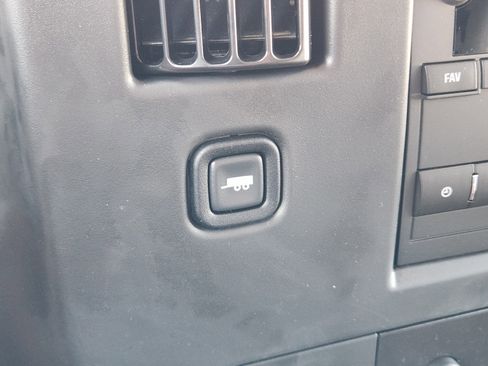 New 2025 Chevrolet Express 2500 Extended w/ Driver Convenience Package image 20