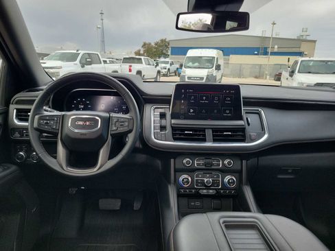 Used 2023 GMC Yukon AT4 w/ Technology Package AWD/4WD image 14