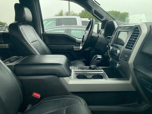 Used 2016 Ford F150 Lariat w/ Equipment Group 502A Luxury AWD/4WD image 7