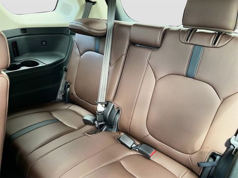 Used 2024 Honda Pilot Elite image 28