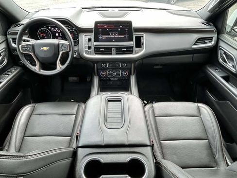 Used 2021 Chevrolet Suburban High Country RWD image 9