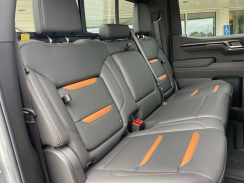 Used 2026 GMC Sierra 1500 AT4 w/ AT4 Premium Package AWD/4WD image 28