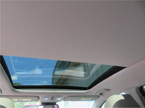 Used 2018 Kia Sportage EX w/ EX Premium Package image 3