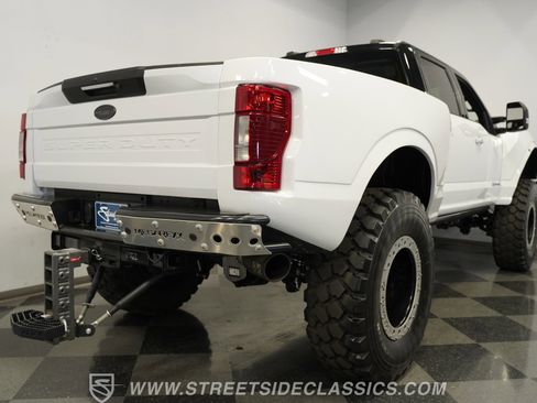 Used 2022 Ford F250 Lariat w/ Lariat Ultimate Package image 10