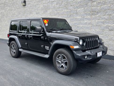 Used 2019 Jeep Wrangler Unlimited Sport S AWD/4WD image 7