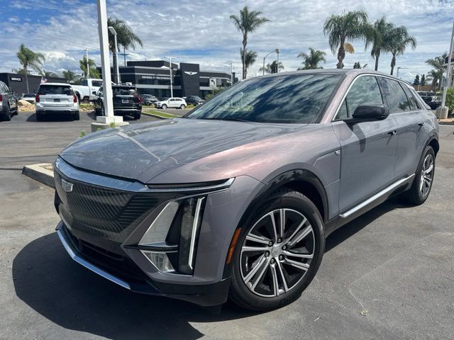 Certified 2024 Cadillac Lyriq Luxury AWD/4WD image 1