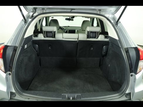 Used 2020 Honda HR-V EX image 8