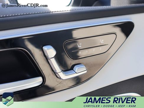 Used 2024 Mercedes-Benz C 300 4MATIC Sedan image 24