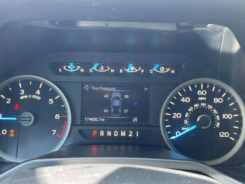Used 2016 Ford F150 XLT w/ Equipment Group 301A Mid AWD/4WD image 12