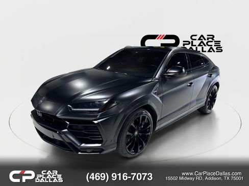 Used 2021 Lamborghini Urus AWD/4WD image 4