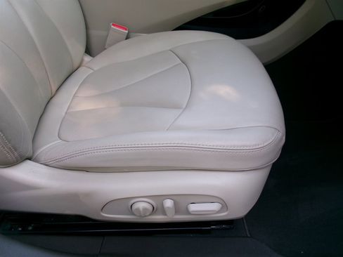 Used 2017 Buick LaCrosse Essence w/ Sights and Sounds Package image 18