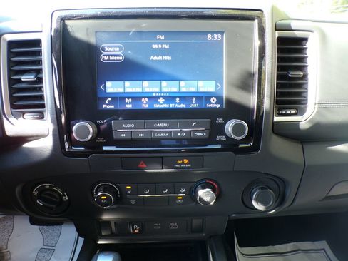 Used 2022 Nissan Frontier SV w/ Technology Package AWD/4WD image 24