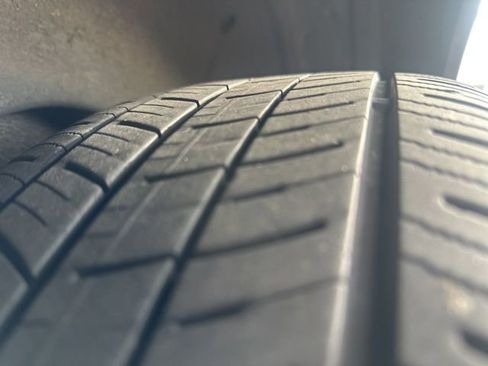 Used 2017 Subaru Crosstrek 2.0i Limited w/ Popular Package #2 image 9