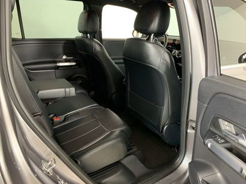 Used 2023 Mercedes-Benz EQB 300 4MATIC image 37