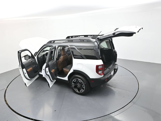 Used 2025 Ford Bronco Sport Outer Banks w/ Outer Banks Tech Package+ AWD/4WD image 47