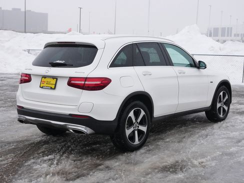 Used 2019 Mercedes-Benz GLC 350e 4MATIC image 4