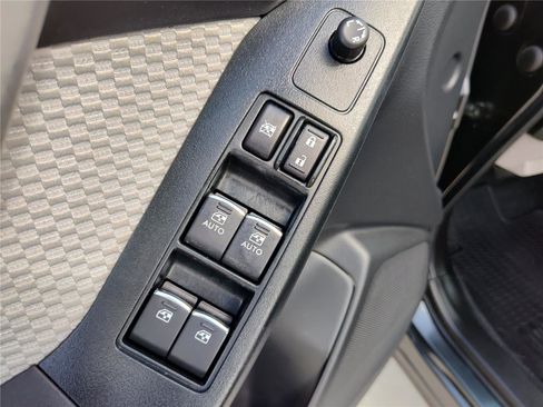 Used 2018 Subaru Forester 2.5i Premium image 15