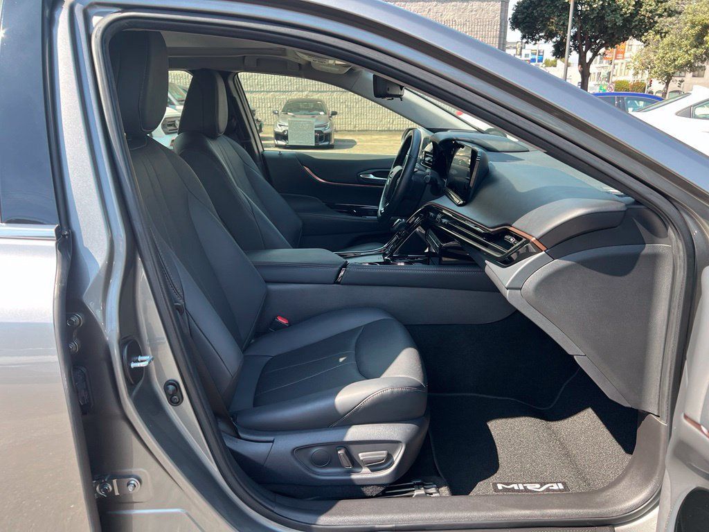 Certified 2022 Toyota Mirai w/ Toyota Teammate Package RWD image 21