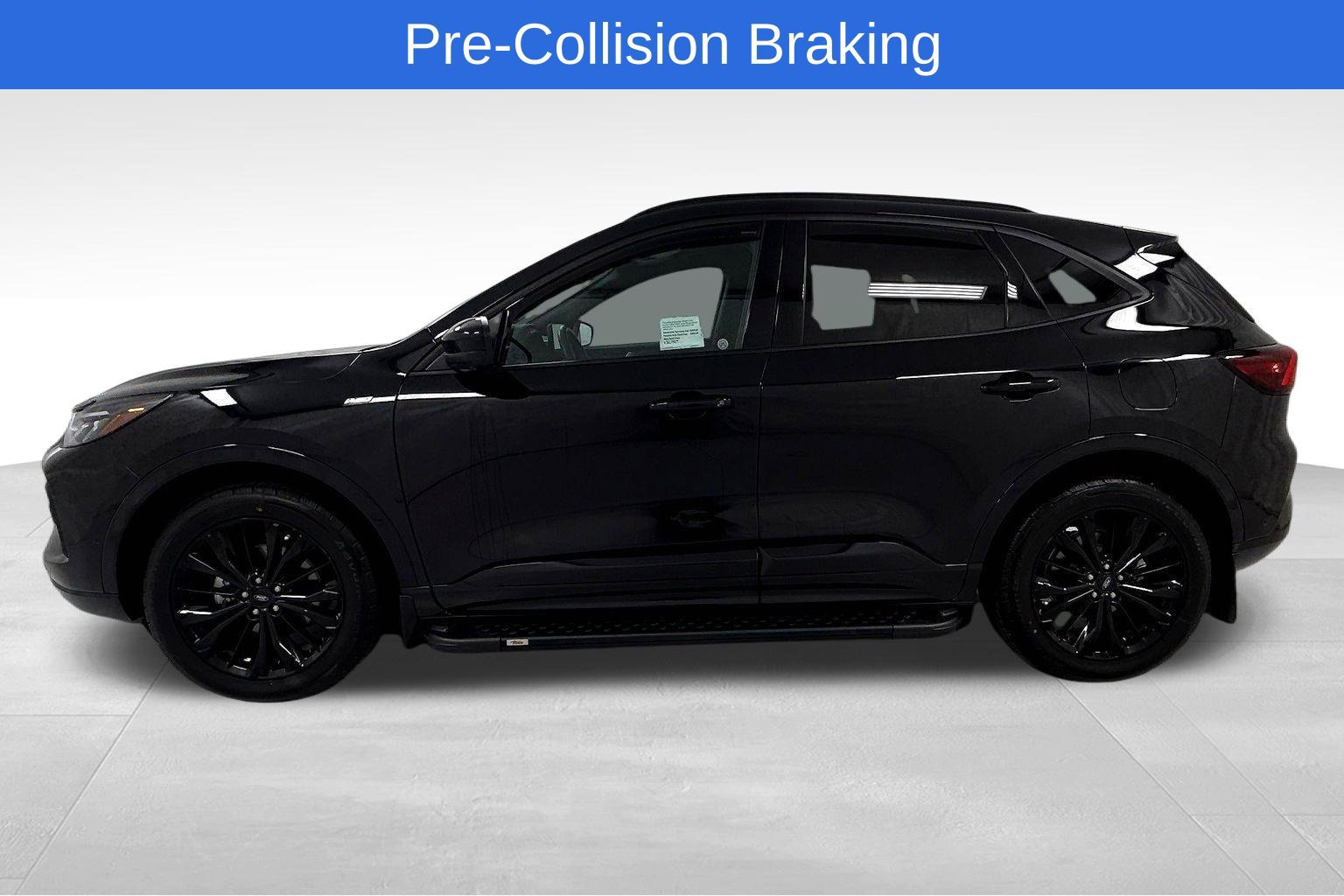 Used 2024 Ford Escape ST-Line Elite w/ Premium Technology Package AWD/4WD image 4