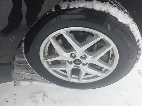 Certified 2023 Ford Edge SEL image 14