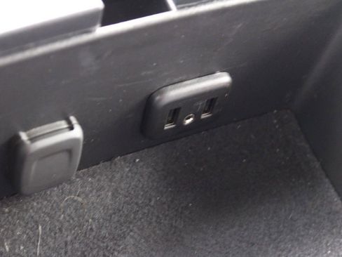 Used 2018 Chevrolet Silverado 1500 LT w/ All Star Edition image 35