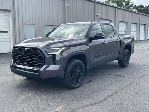 Used 2025 Toyota Tundra Limited w/ TRD Off-Road Package AWD/4WD image 6
