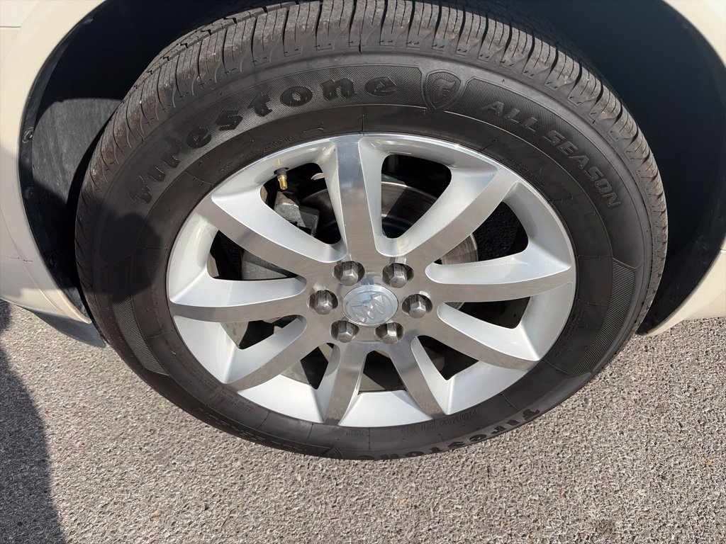 Used 2014 Buick Enclave Premium FWD image 10