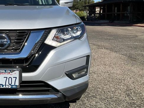 Used 2020 Nissan Rogue SL w/ Premium Package image 58