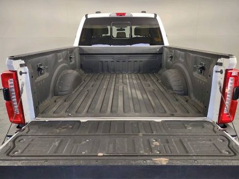 Used 2023 Ford F250 Lariat w/ Chrome Package AWD/4WD image 9