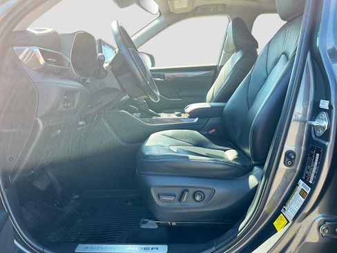 Used 2022 Toyota Highlander Limited AWD/4WD image 20