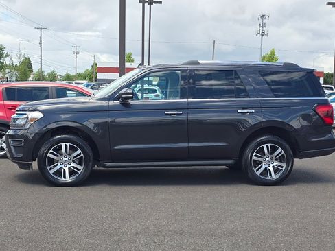 Used 2024 Ford Expedition Limited AWD/4WD image 9