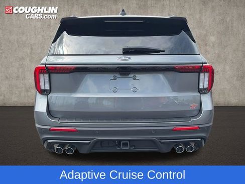 Used 2025 Ford Explorer ST image 7