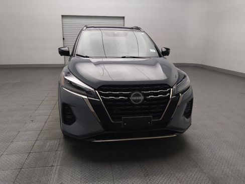 Used 2023 Nissan Kicks SR w/ SR Premium Package FWD image 14