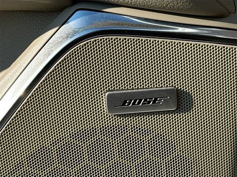 Used 2016 Cadillac Escalade Premium image 27