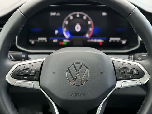 Certified 2026 Volkswagen Jetta SE FWD image 21